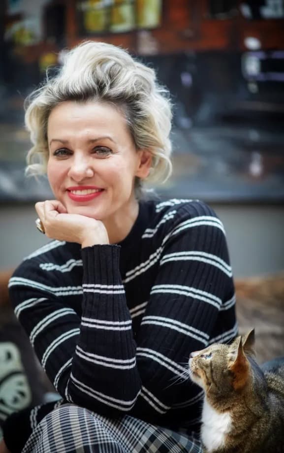 A Must Read, Interview with Sarah from Reloved