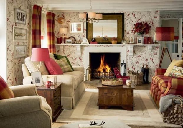 Quaint Pretty Cottage Interior Decor